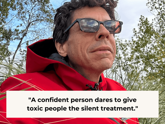 9 Powerful Traits of Truly Confident People